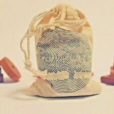 12x NATURAL MOTH BALLS Red