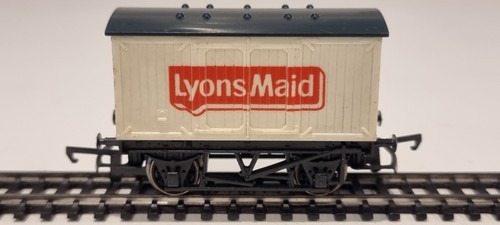Hornby lyons maid wagon - lyons, 00