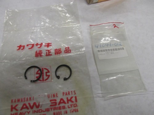 Kawasaki nos new 44044 012 - nos, oil