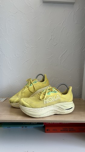 Hoka skyward carbon plate - skyward,