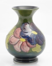 Vintage Moorcroft Tubelined