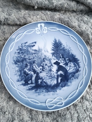 Vintage scouts plate royal - vintage,