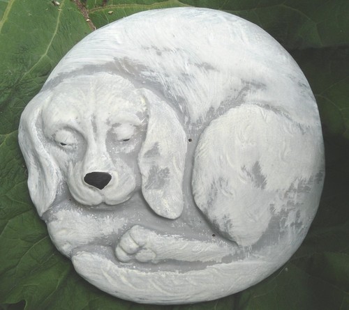Dog plaque mold garden