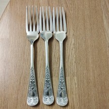 3 vintage EPNS silver plated decorative and pretty forks, 15cm