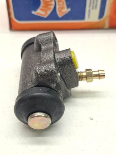 Classic car parts - rear, wheel