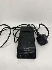 Sanyo VAR-18 AC Adaptor Camcorder Battery Charger With DC Out Cable Tested