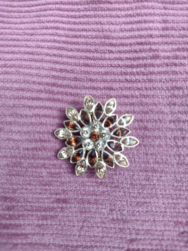 Vintage s flower brooch - m,