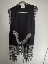 Papaya Universal Thread Black & White Boho Fringe Poncho, Size 16/18
