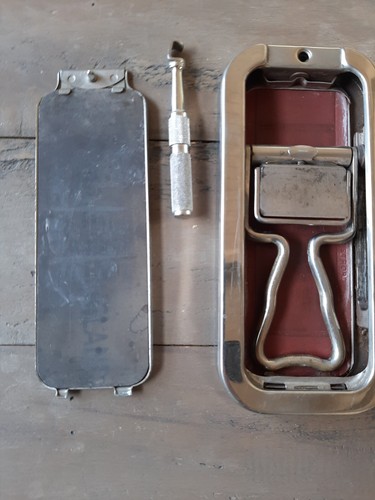 Rare vintage rolls razor the - razor,