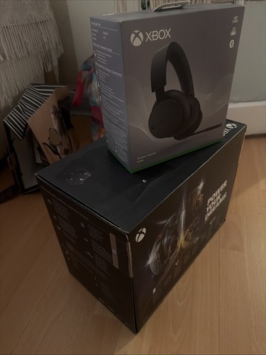 Xbox series with head set - series,