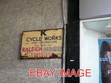 PHOTO  KENDAL OLD ENAMEL SIGN