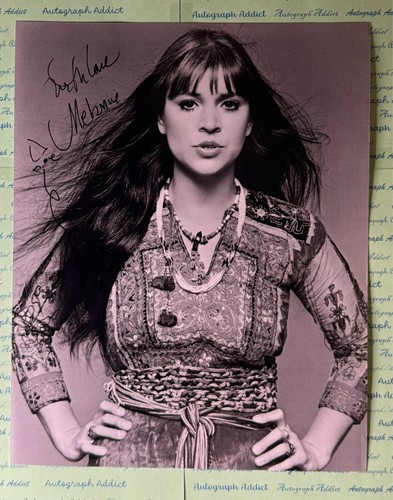 Melanie safka signed - melanie, 8x10