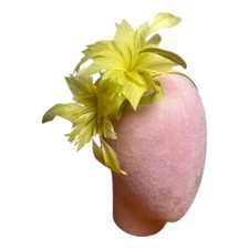 Small Flower Feathers Fascinator Clip Ladies Day Wedding Prom Races Royal Ascot