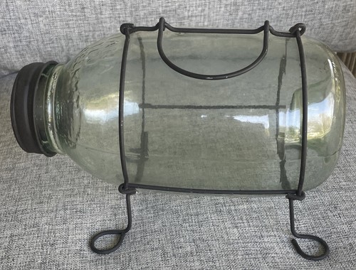 Vintage montana bait - bait, company