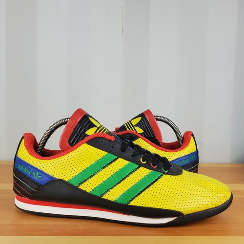 Rare adidas world - 7.5,