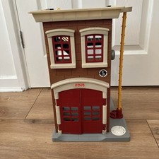 Imaginext Fire House Fisher Price Good Pre-owned Condition Play set NY 14052