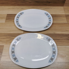 Set of 2 Vintage JAJ Pyrex
