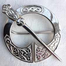 Scottish Kilt Penannular Large