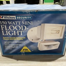 WICKES MINI FLOOD LIGHT 150w