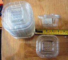  12 Pcs Reptile Feeding Box Plastic Snake Breeding Container Spider