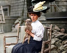 1908 Women seated with her