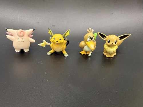 Genuine raichu eevee - genuine,