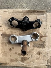 APRILIA RS 125 YOKES TOP & BOTTOM YOKE FORK CLAMPS COMPLETE, 1 set per sale