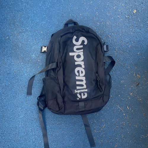 Supreme black logo backpack - supreme,