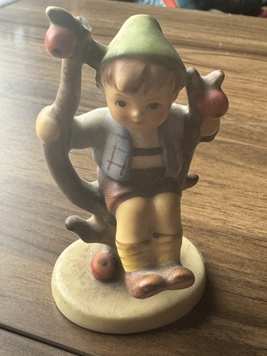 Goebel hummel apple - goebel,