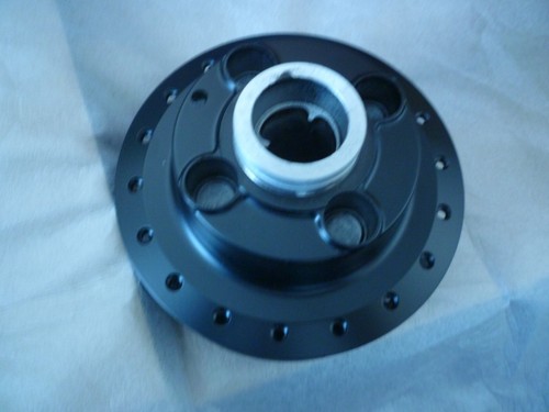Honda rear wheel hub - honda, hub,