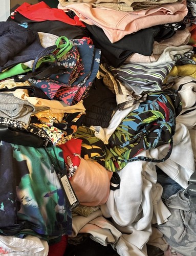 Large bundle 12x womens - large, of