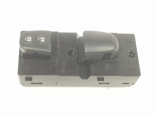 254111ka5a front window - front,