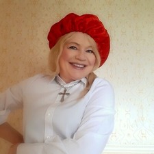 Red Velour Medieval HAT BERET Tudor Renaissance Artist Fancy Dress Costume