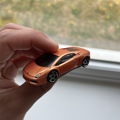 Hot wheels lamborghini - hot,