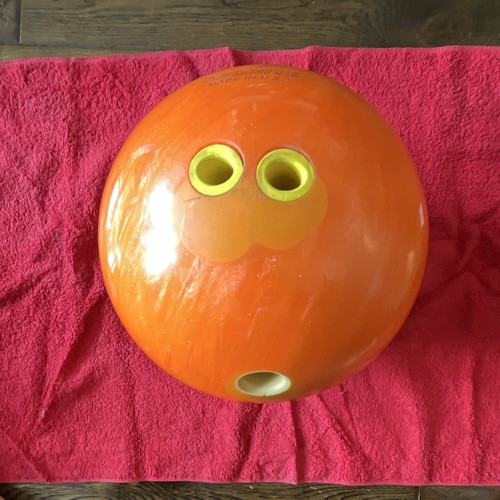 Ebonite s bowling ball - p.a.w.s,