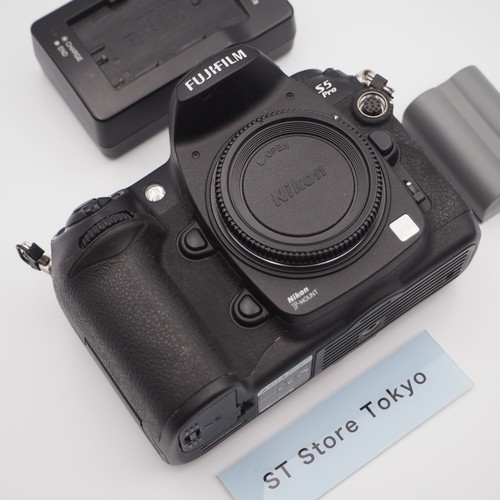 Mint fujifilm digital slr - [n,