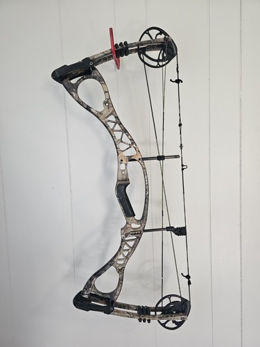 Hoyt charger compound bow - hoyt,