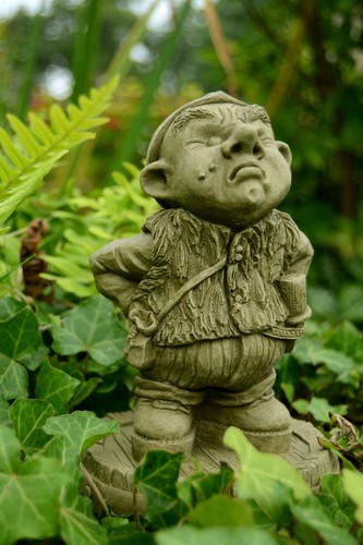 Dennis the inn keeper - the,