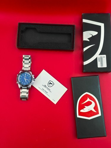 Shark sport watch - blue, dial
