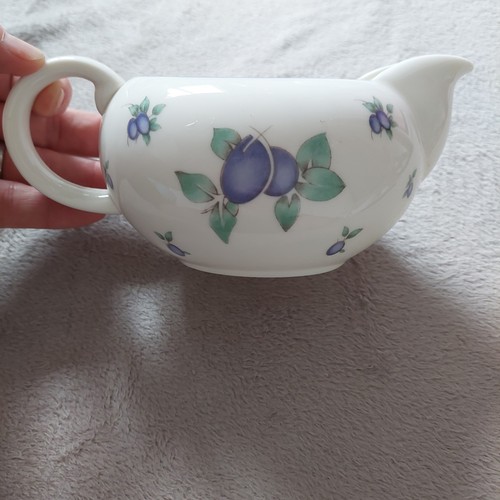Royal doulton everyday - royal,