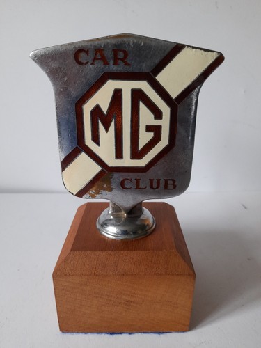 Car club pre war badge - club, mg