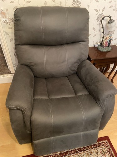 Costco suede rocker power - suede,