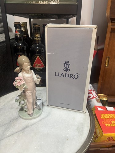 Lladro figurine primavera - figurine,