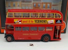 EFE 20201 Double Decker Bus