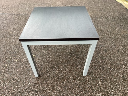 Square meeting office - square, table