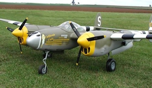 Giant scale p38 lightning - scale,