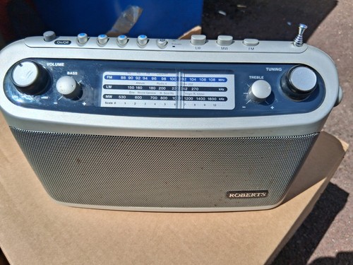 Roberts r9928 radio - roberts,