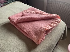Vintage Moderna New pure wool cellular blanket, plain pink, ribbon edged .double