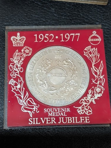 Queen elizabeth silver - elizabeth, ii