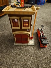 2007 Fisher Price Imaginext Fire Rescue Station House & Fire Truck Playset